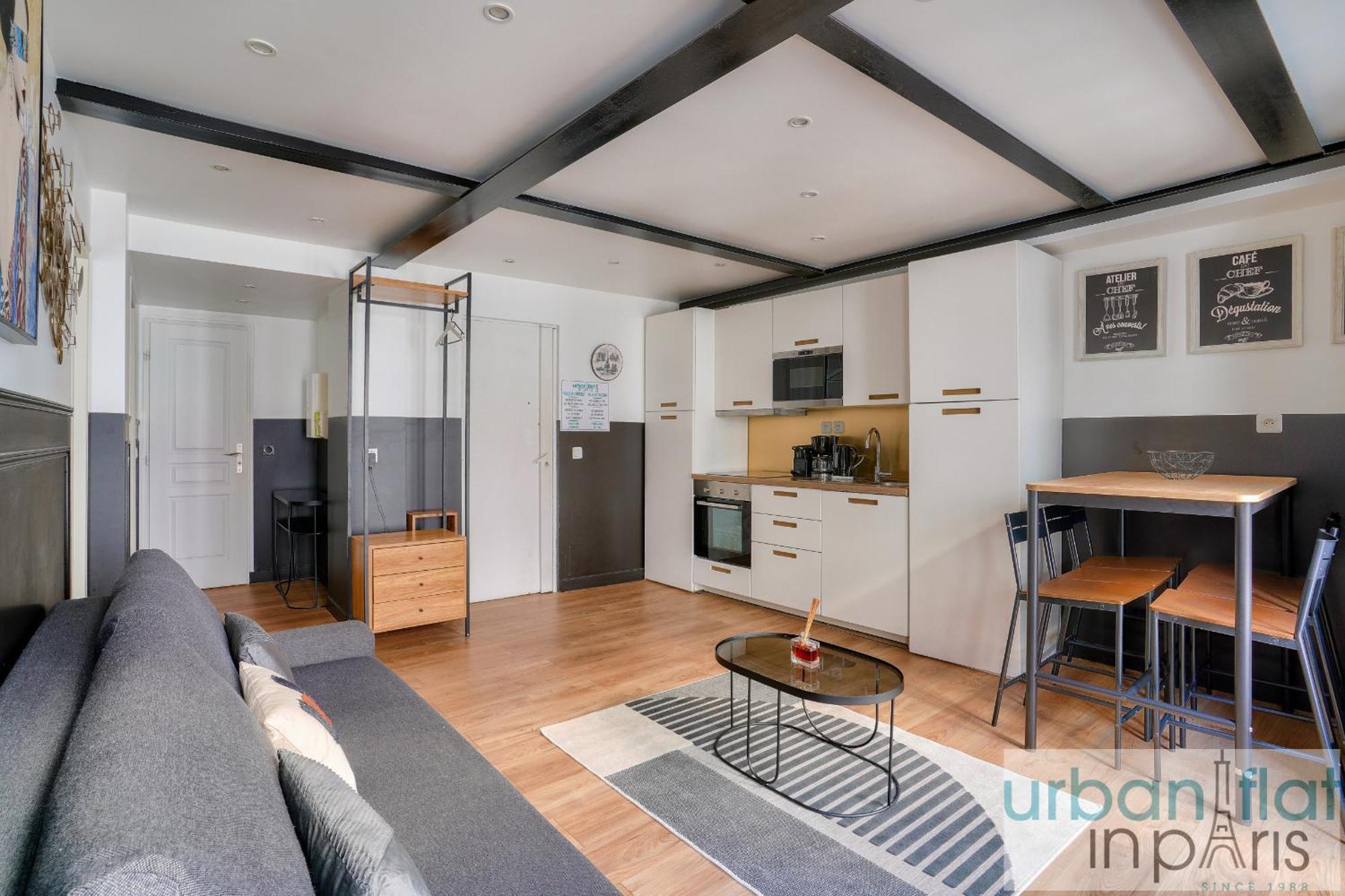 13 Luxury Flat Eiffel Design 2 Apartment Paris Bagian luar foto